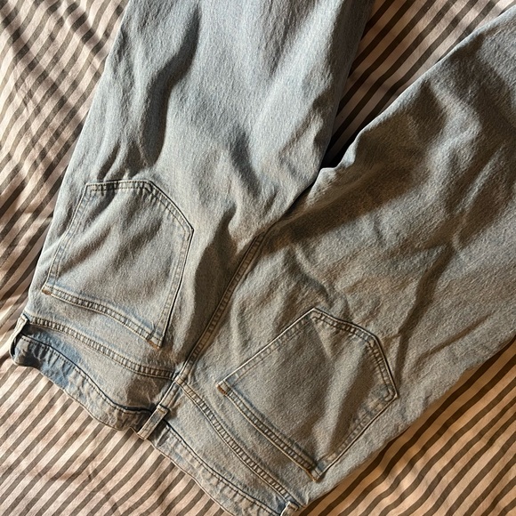 New with tags Abercrombie 90s Jean - Picture 2 of 4